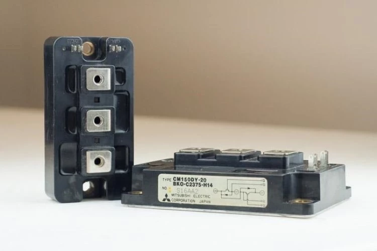 ترانزیستور IGBT چیست و چه کاربردی دارد؟