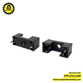 پین فیوز روی بردی بزرگ