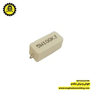مقاومت آجری 100 کیلو اهم 5 وات سفید رنگ نمای روبرو برند MULTICOMP 